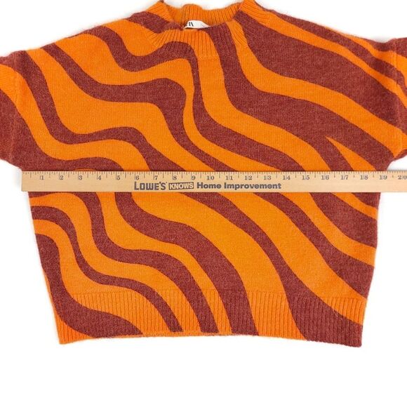 NEW Zara Wool Jacquard Oversized Mock Crop Sweater Orange Animal Swirl Small y2k - Picture 4 of 7